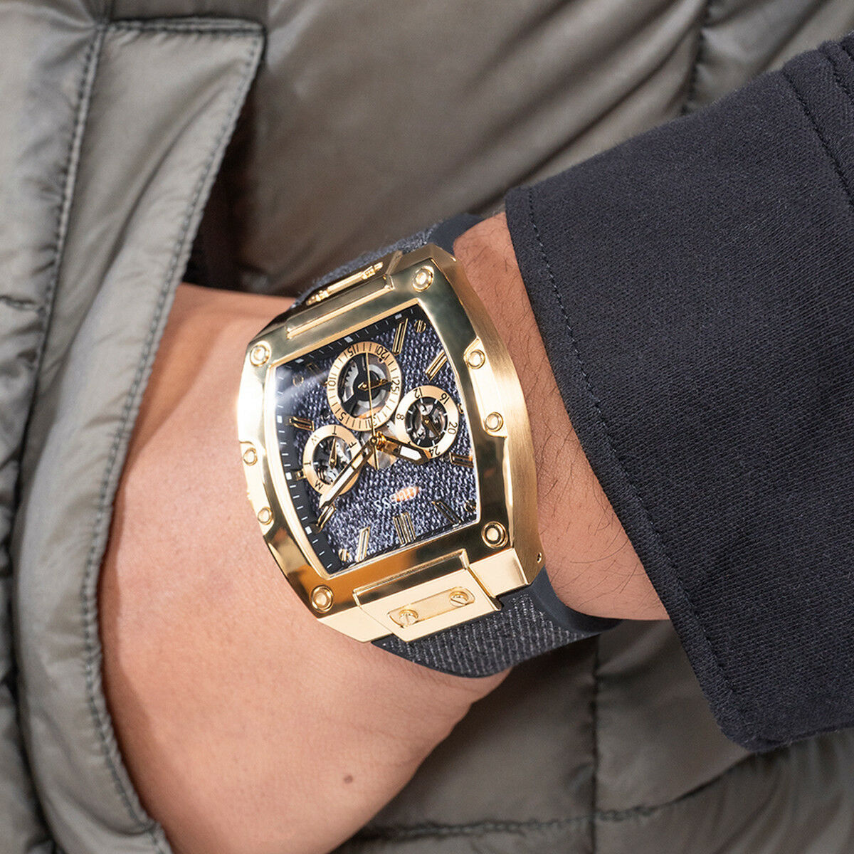 V2H04495419C5CF346122D3BB952C0A82ACR6441415P5