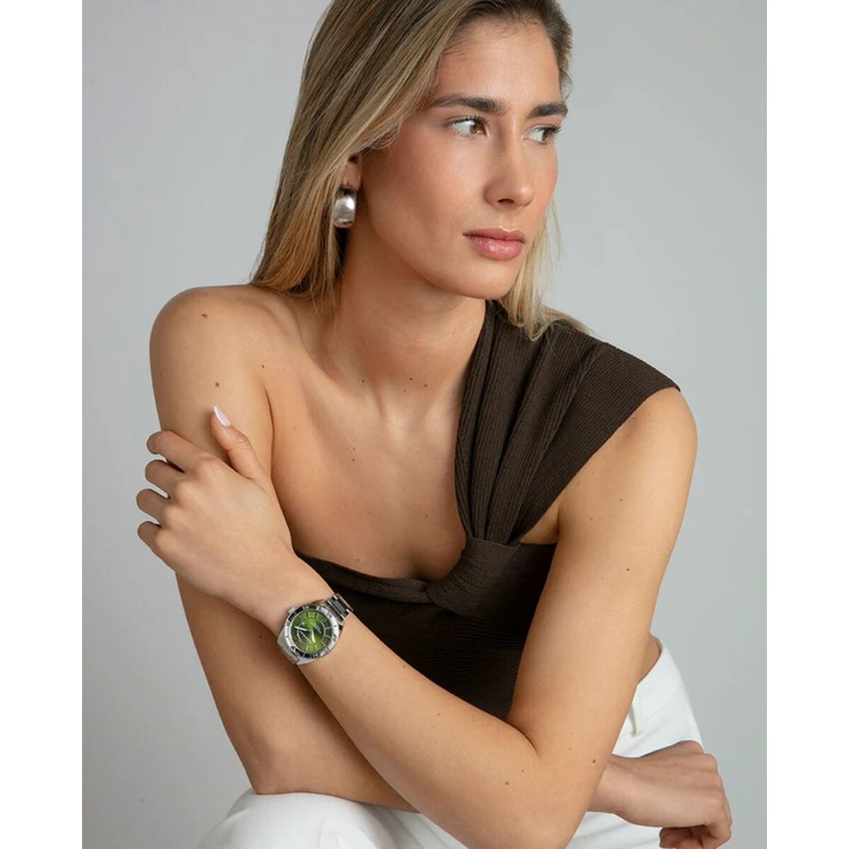 V2HEAA9C0ACEDF0B5E0EAAC8EDF5F91648FR6732850P4